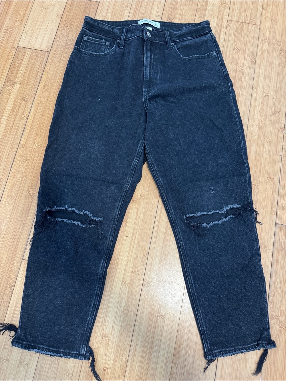Abercrombie & Fitch Black High-Rise Distressed Women’s Jeans